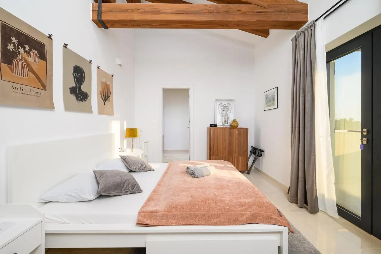 Villa Linnelle Seaview- Rovinj, Heated Pool Burići