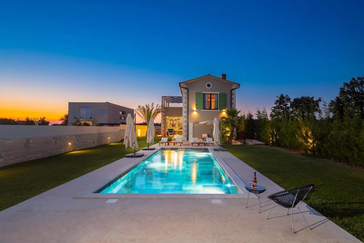 Villa Linnelle Seaview- Rovinj, Heated Pool Burići Croácia