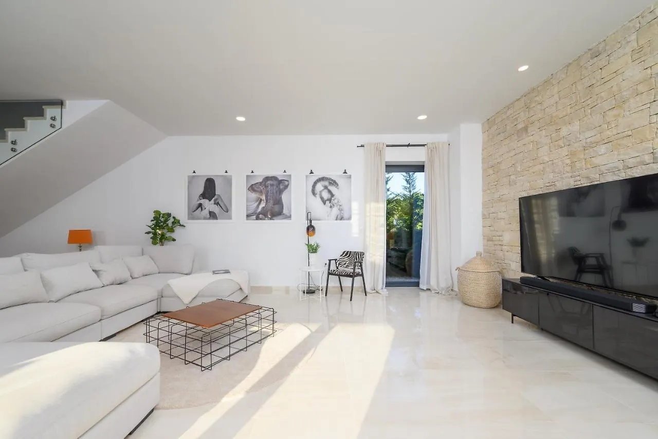 Villa Linnelle Seaview- Rovinj, Heated Pool Burići 0*,