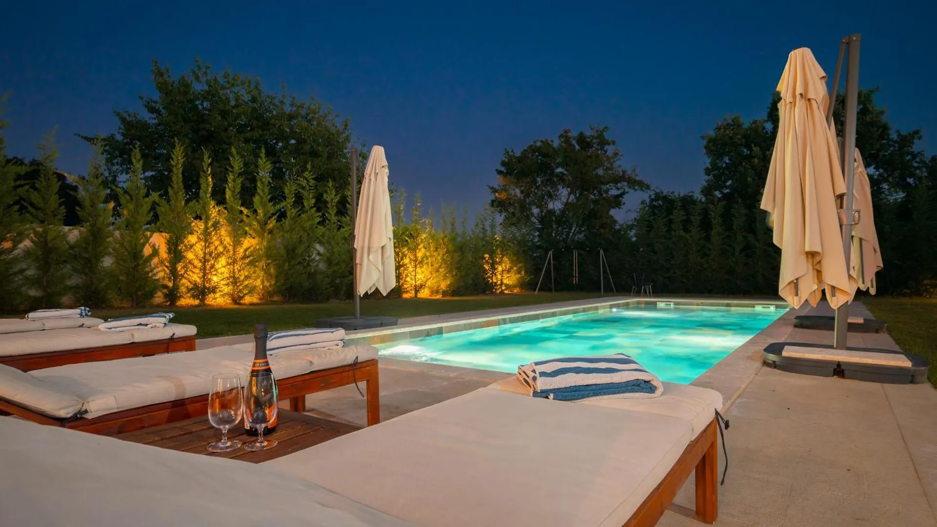 Villa Linnelle Seaview- Rovinj, Heated Pool Burići 0*,  Croácia