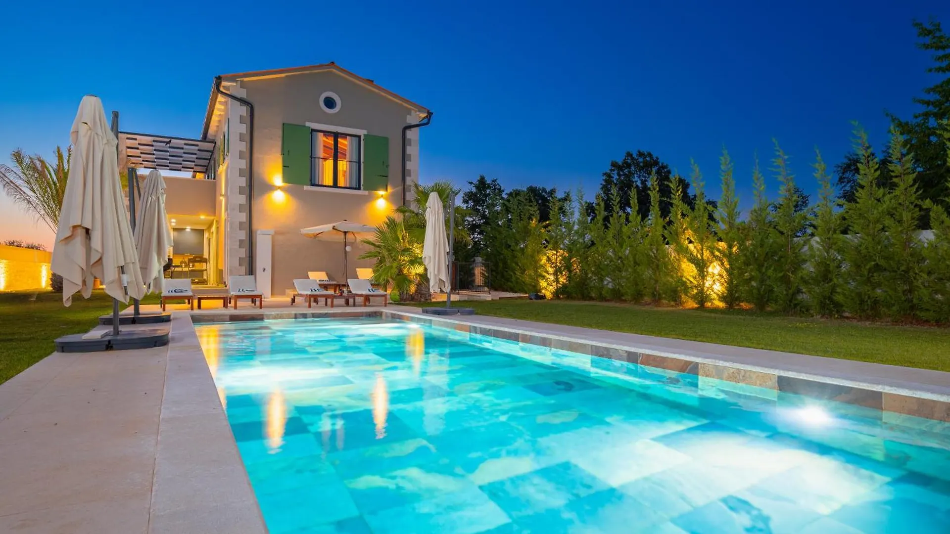 Villa Linnelle Seaview- Rovinj, Heated Pool Burići