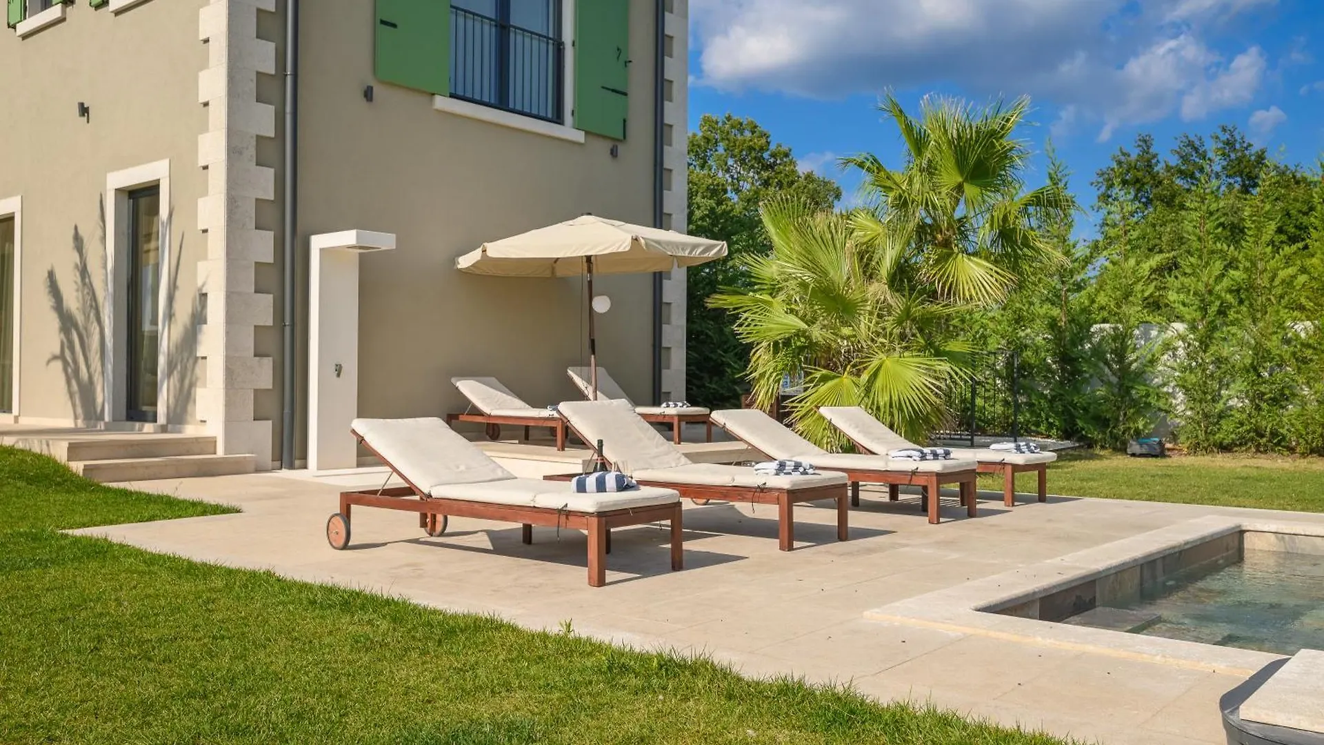 Villa Linnelle Seaview- Rovinj, Heated Pool Burići