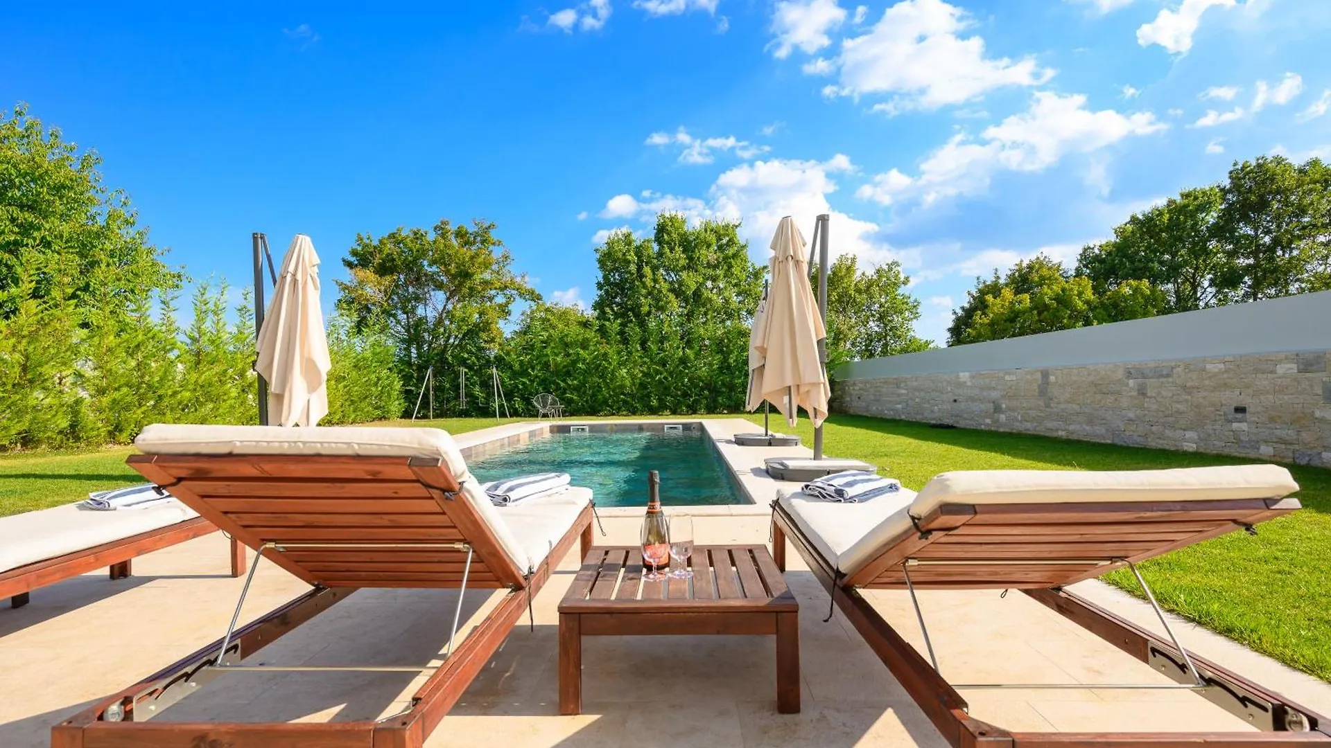 Villa Linnelle Seaview- Rovinj, Heated Pool Burići